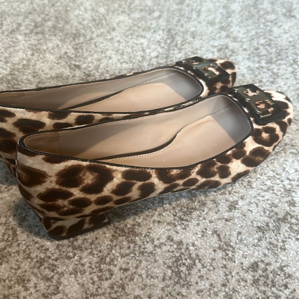 Tory Burch Gigi Block Heel Pump Calf Hair Natural Leopard 8.5 - Picture 7 of 8